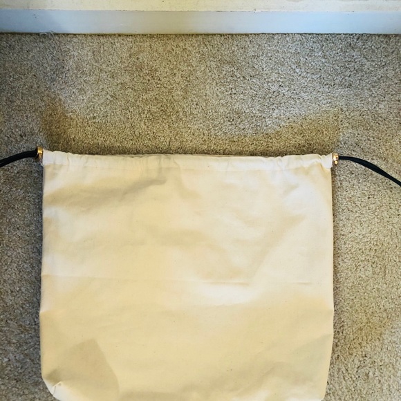 Gucci Rambler Reversible Tote - Picture 11 of 16